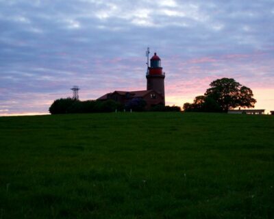 blaue-stunde-am-leuchtturm-bastort-c-tsk-gmbh